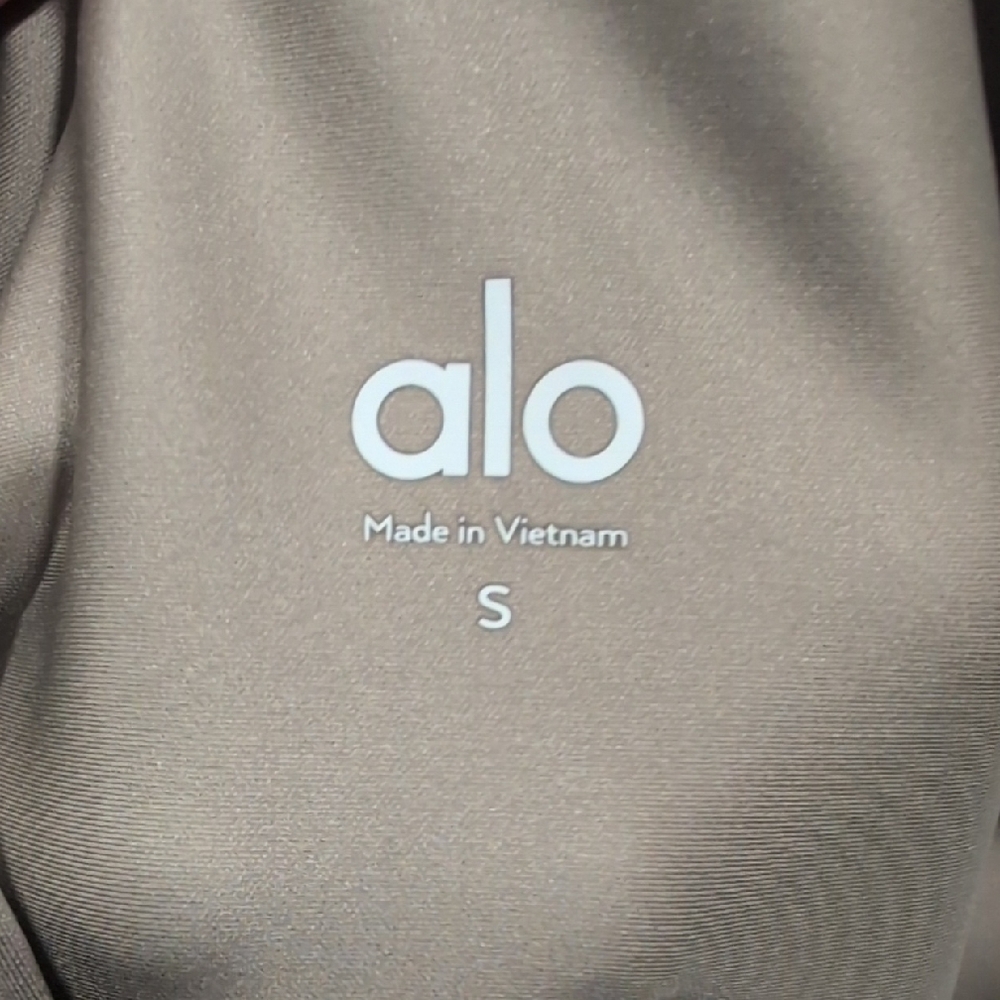 ALO Yoga NEW COLOR🤎 Light Cocoa Airlift Leggings Small - Picture 6 of 11
